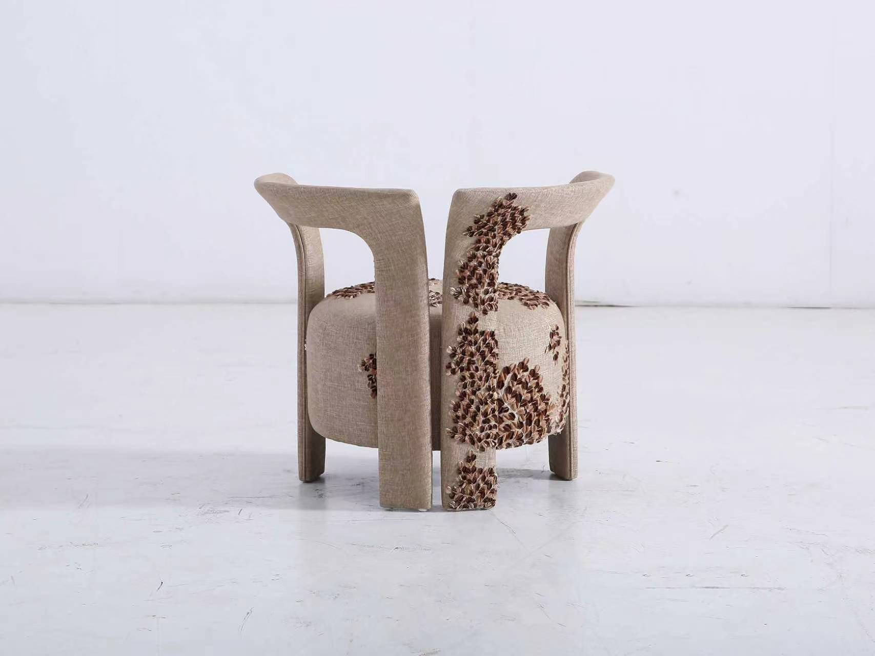 Accent Chair & Seating
