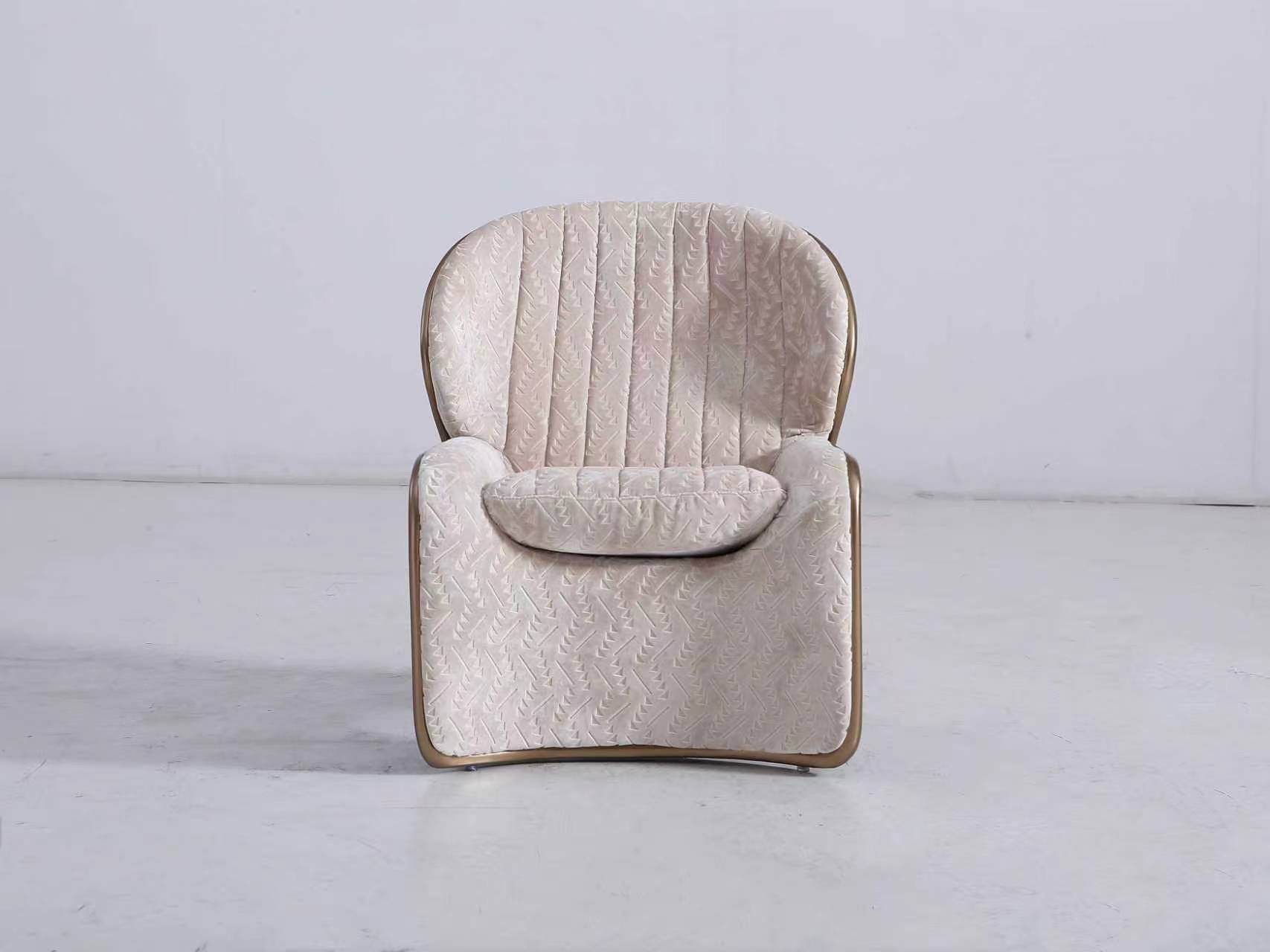 Accent Chair & Seating