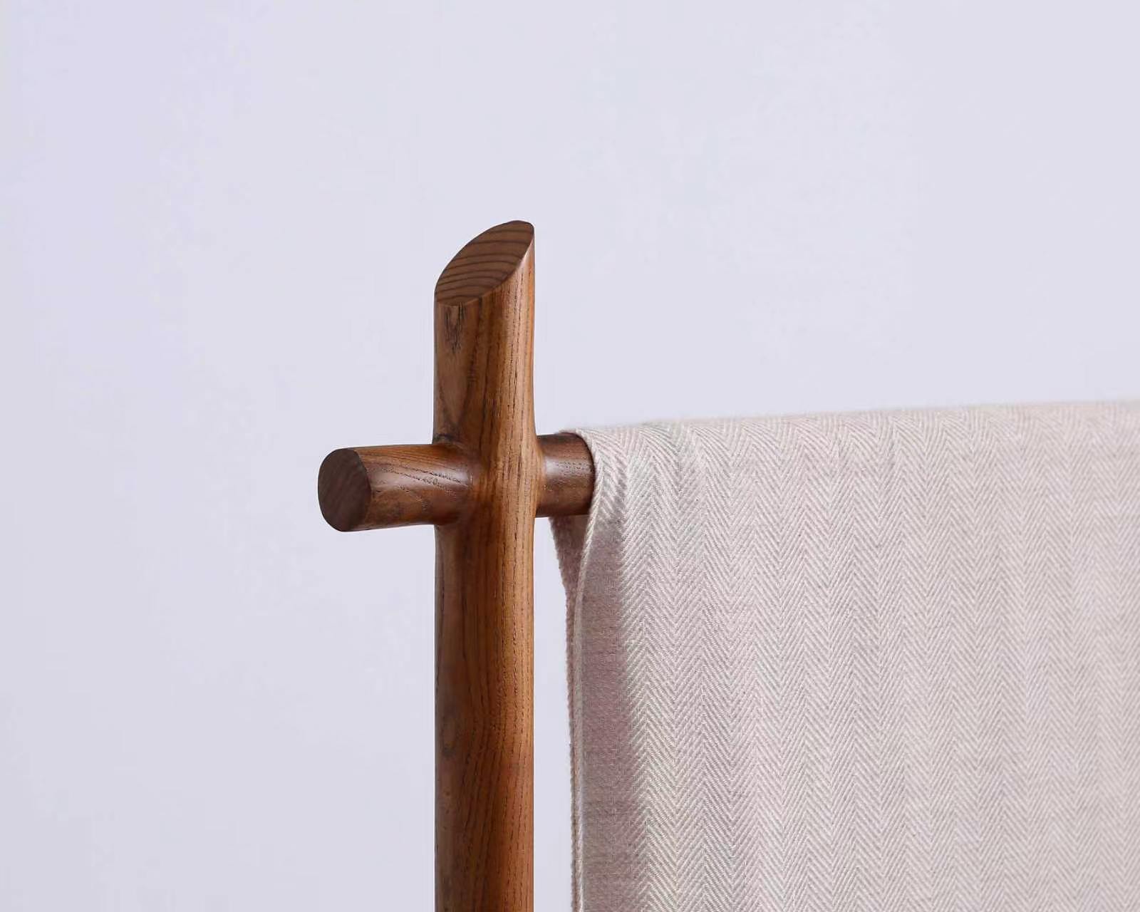 Decorative Screen & Accent