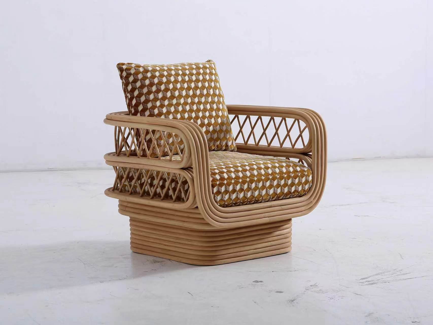 Accent Chair & Seating