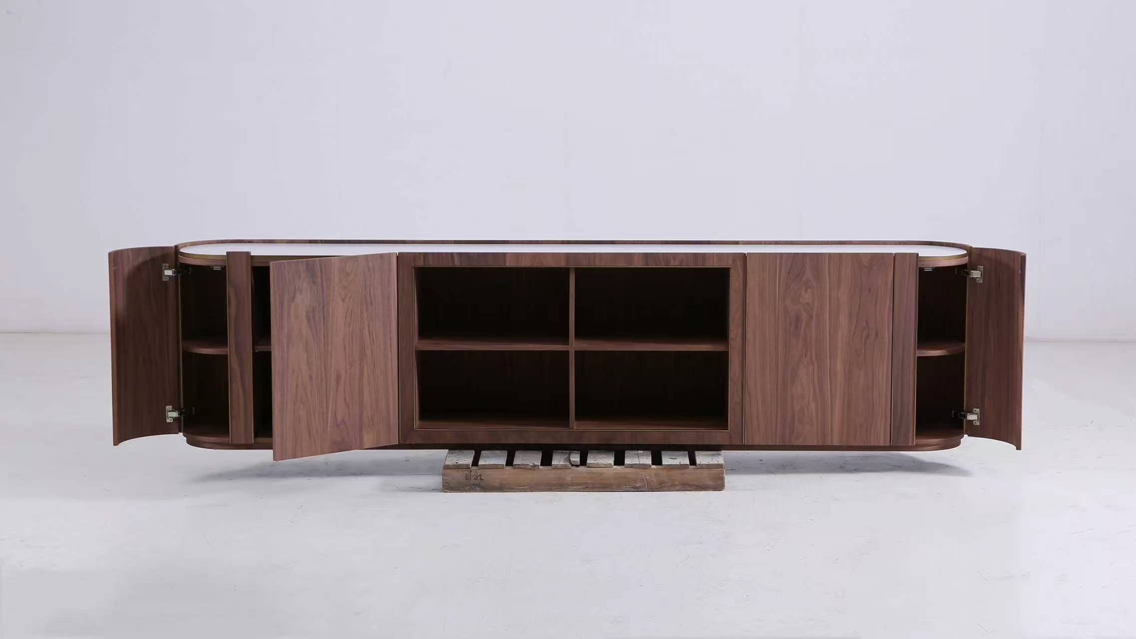 Cabinet & Sideboard
