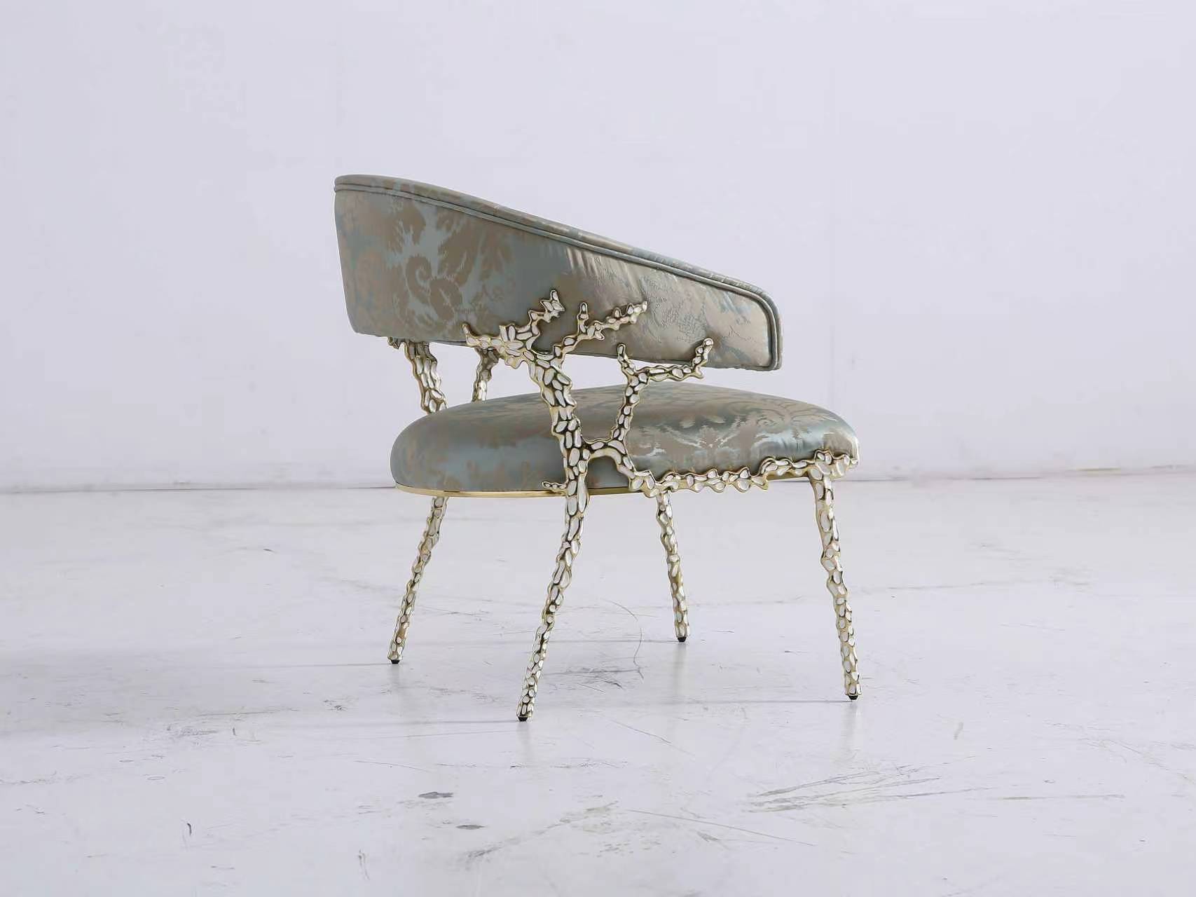 Accent Chair & Seating