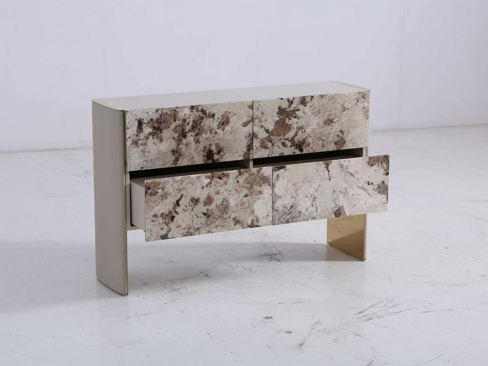 Cabinet & Sideboard