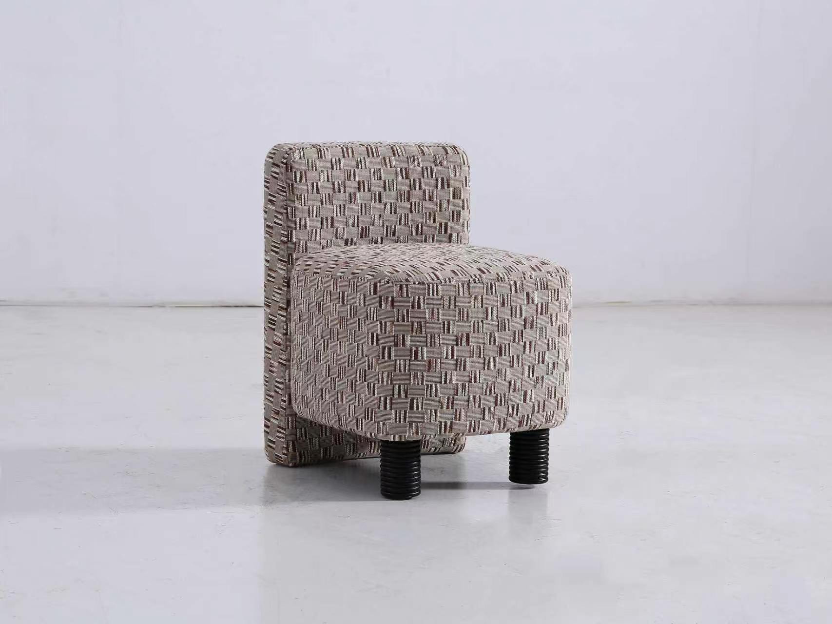 Accent Chair & Seating