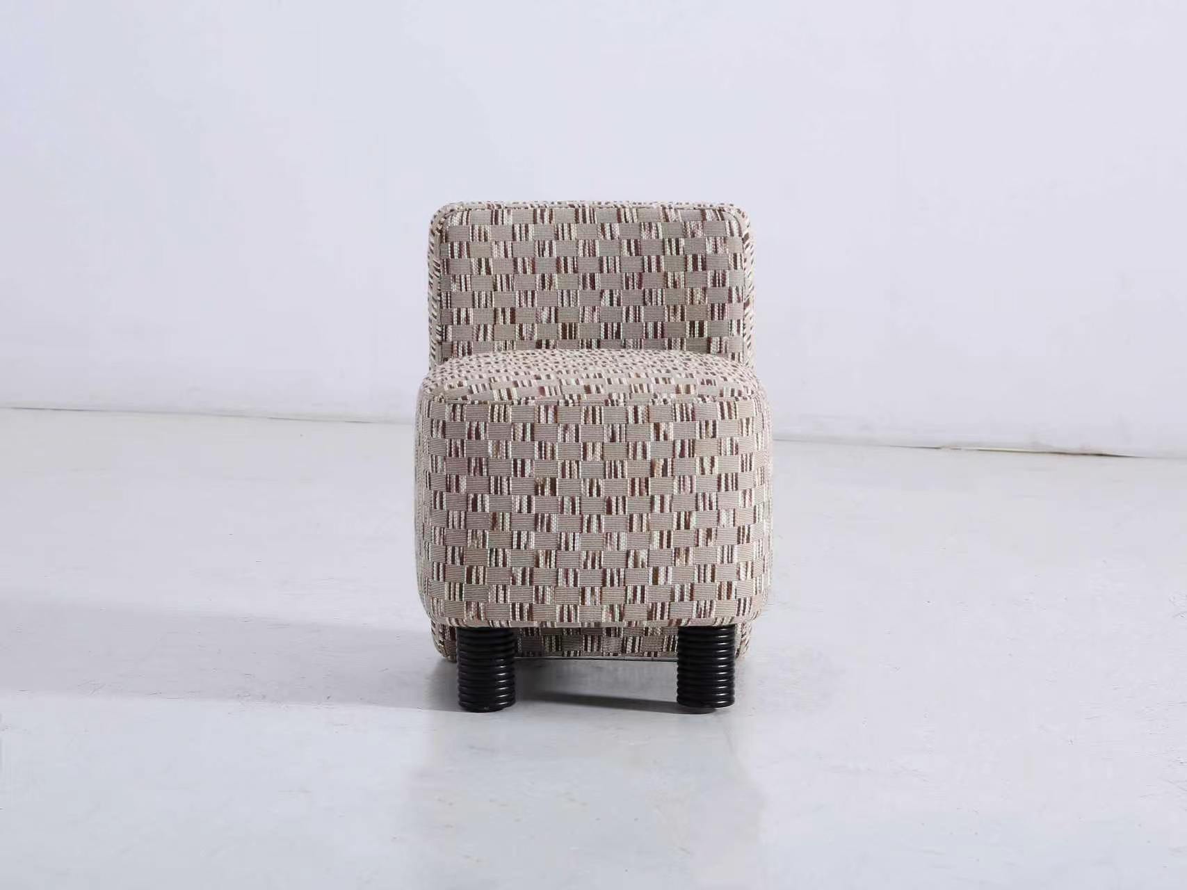Accent Chair & Seating