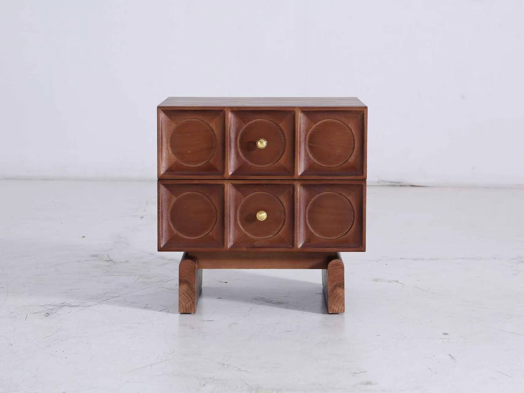 Cabinet & Sideboard