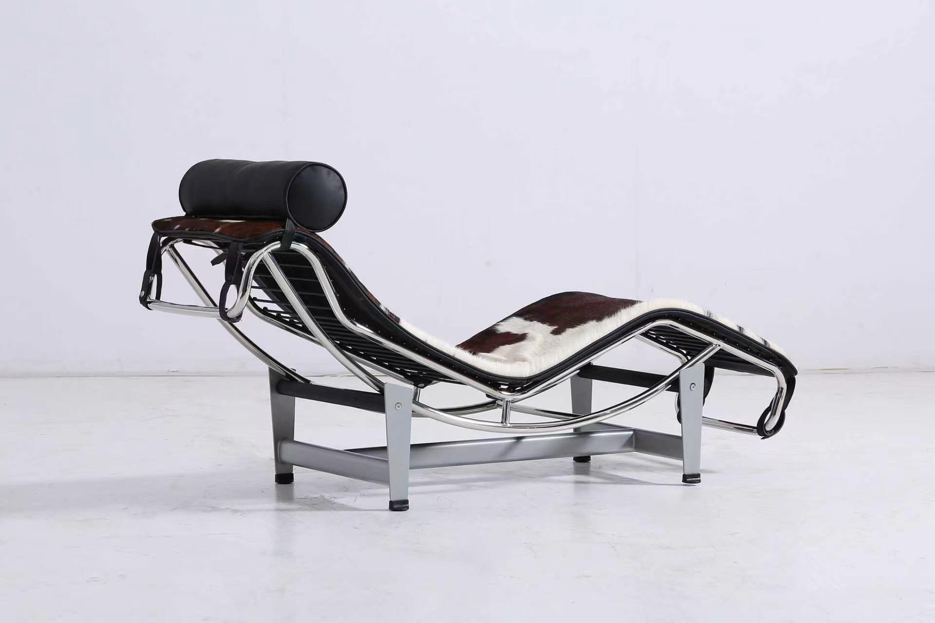 Accent Chair & Seating