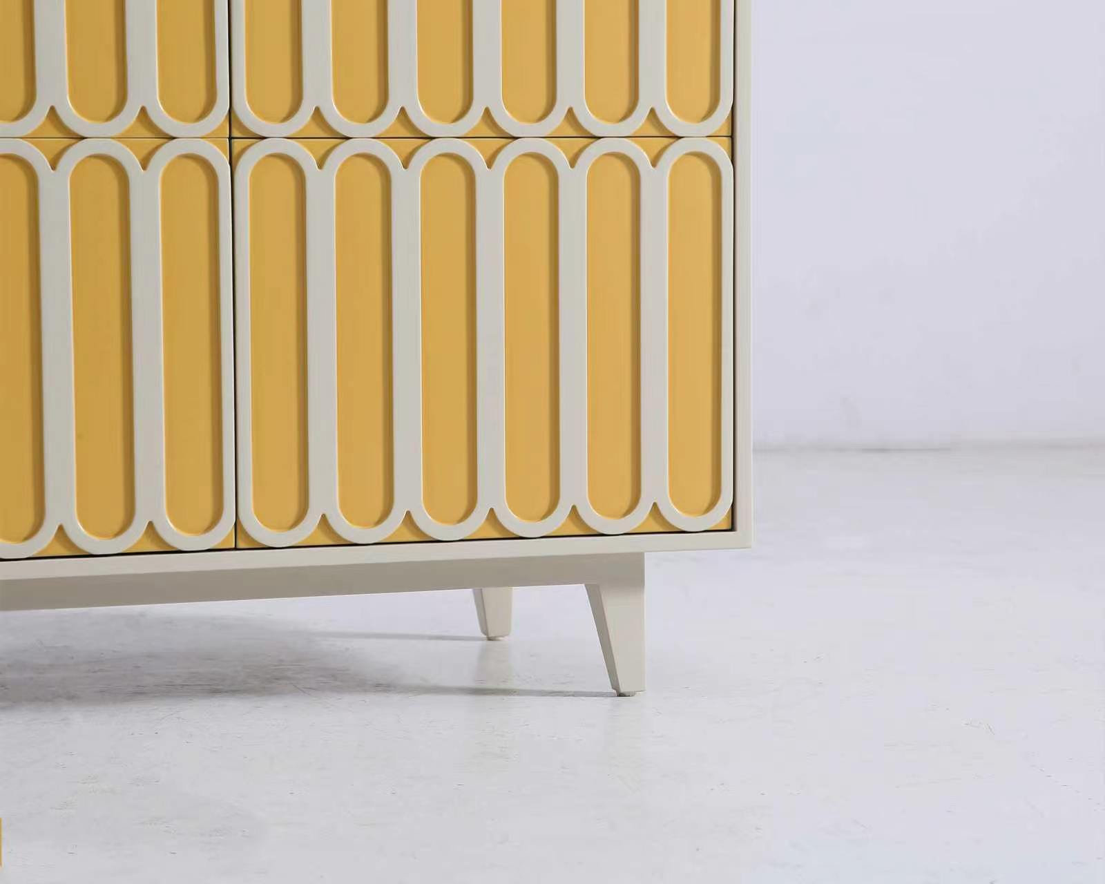Cabinet & Sideboard