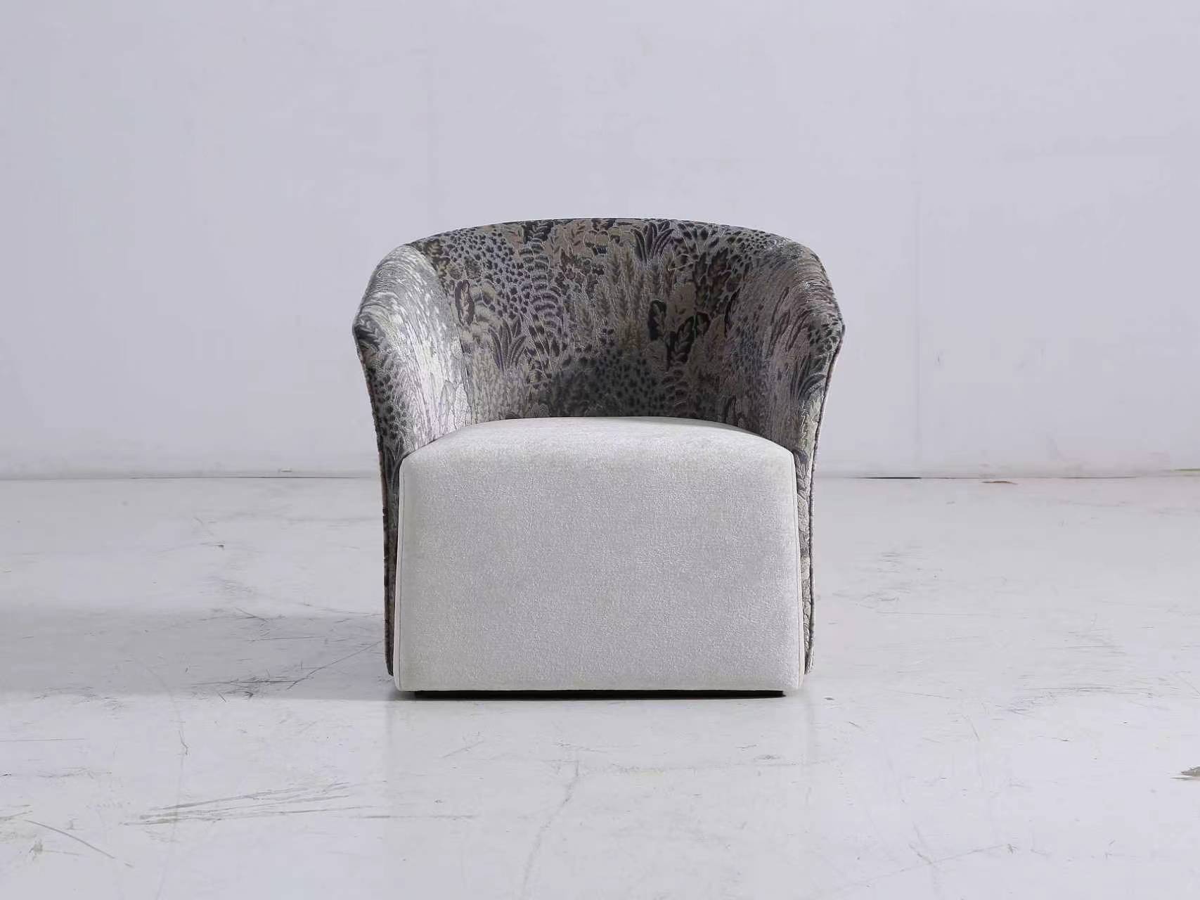 Accent Chair & Seating