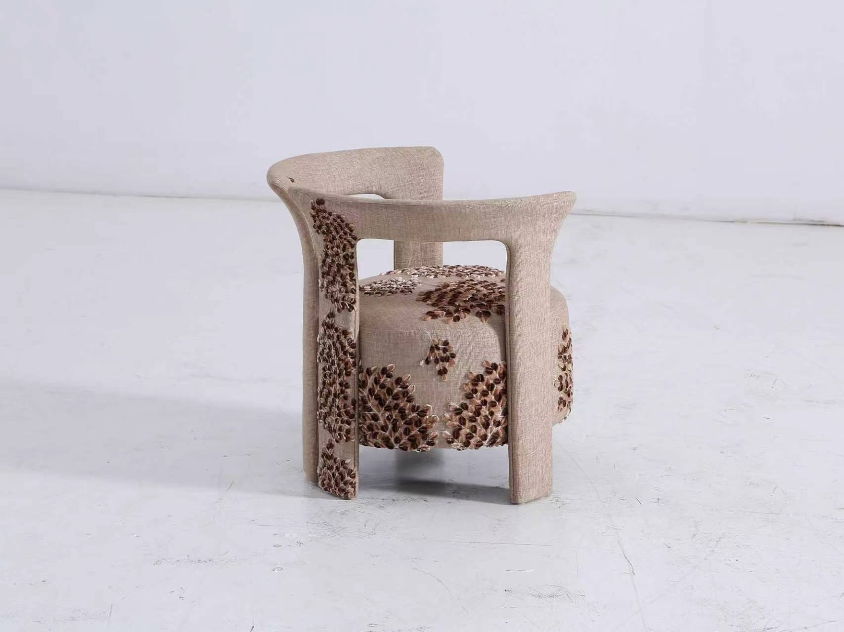 Accent Chair & Seating