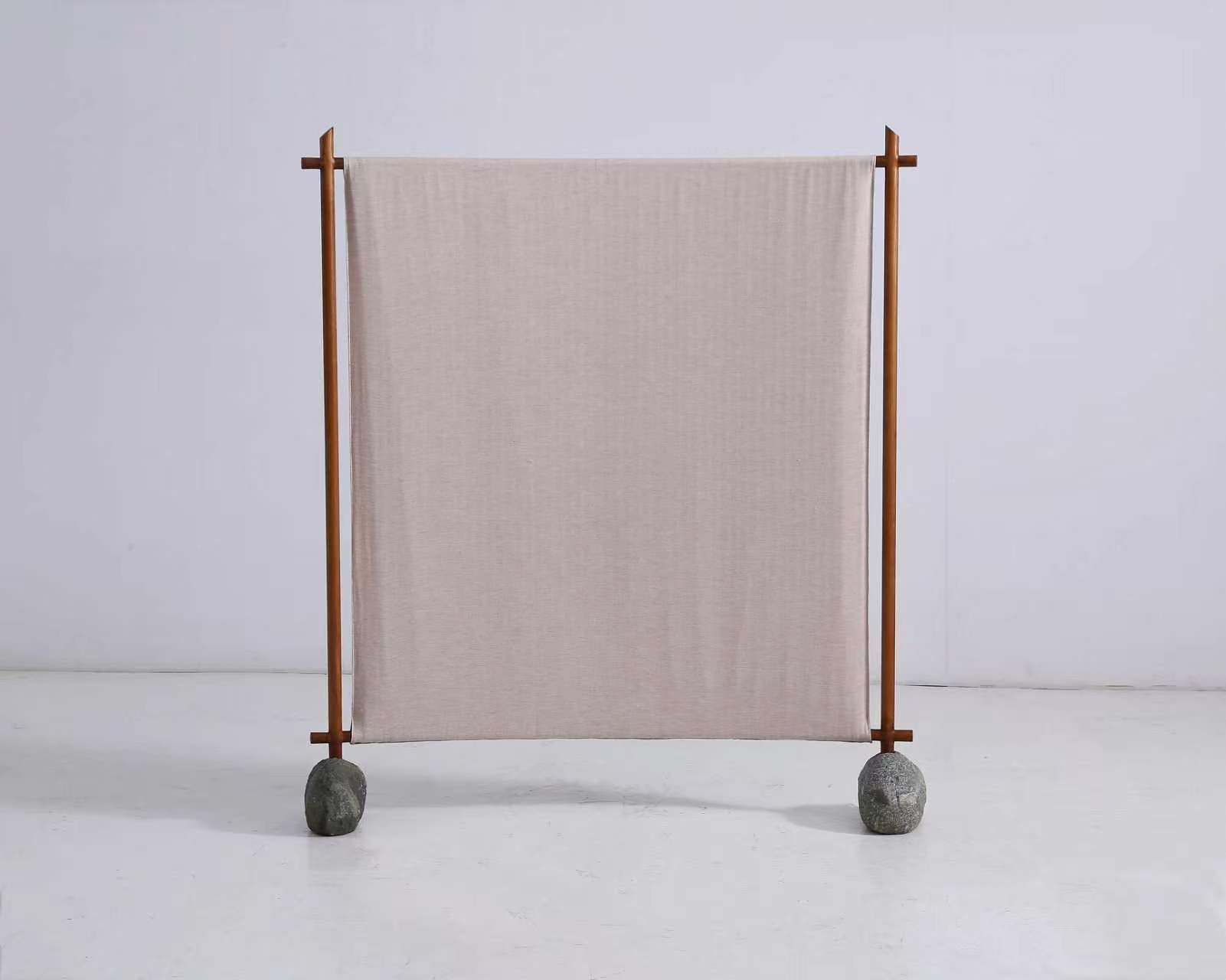 Decorative Screen & Accent