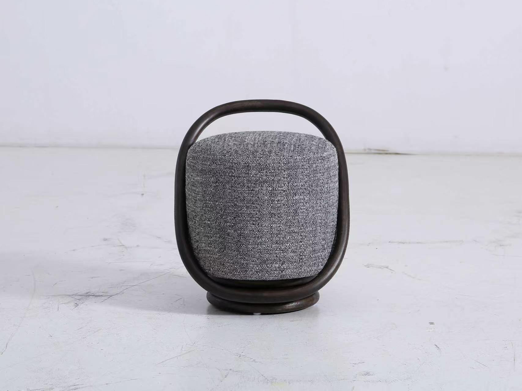 Accent Chair & Seating