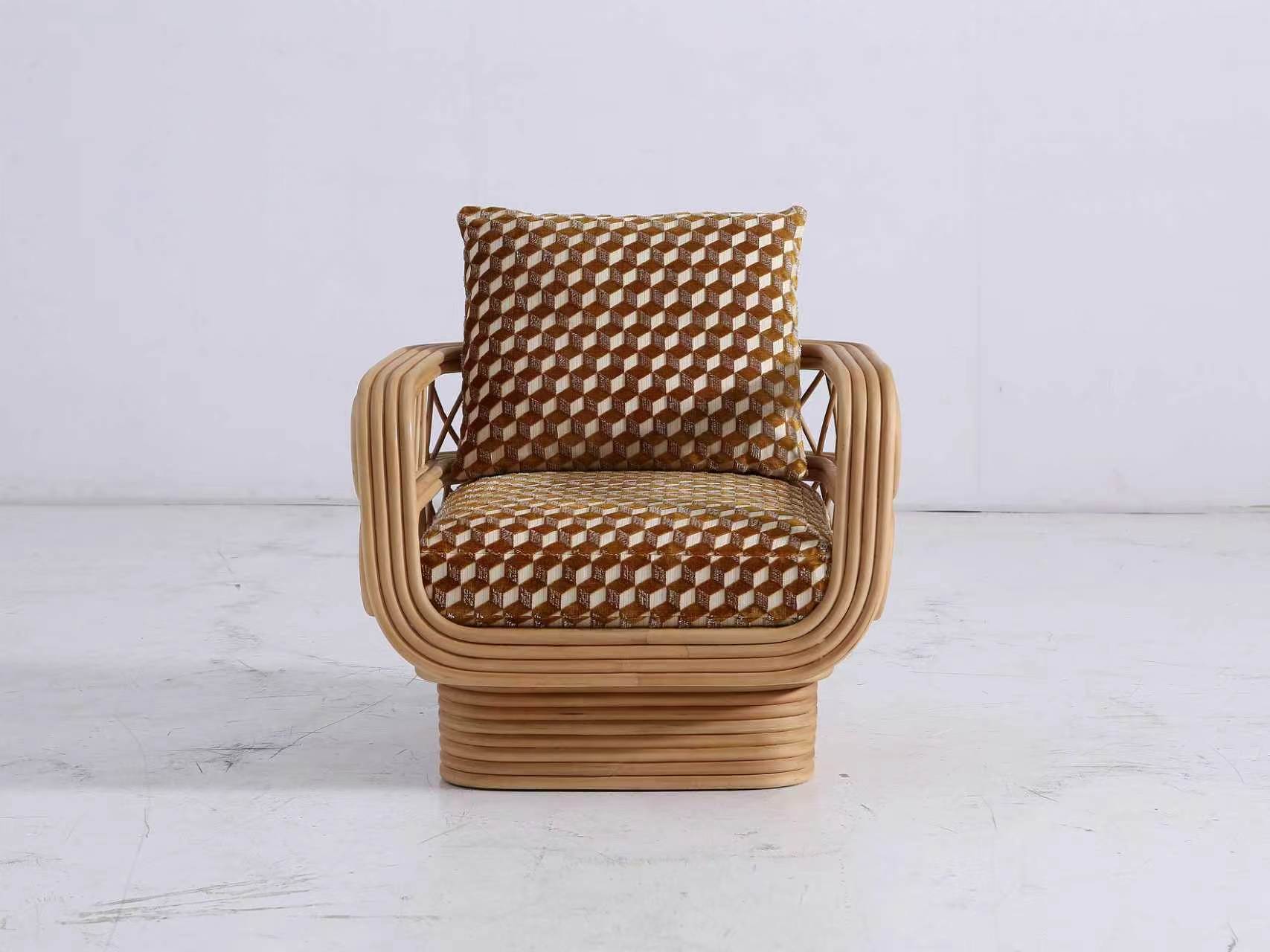 Accent Chair & Seating
