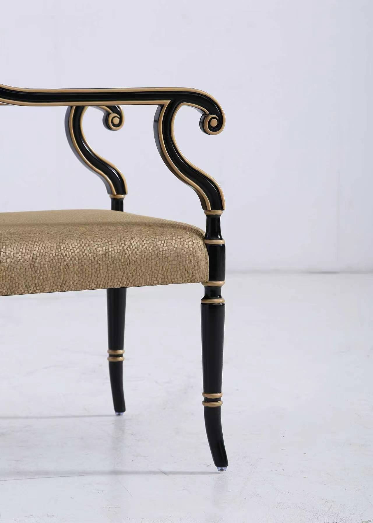 Accent Chair & Seating