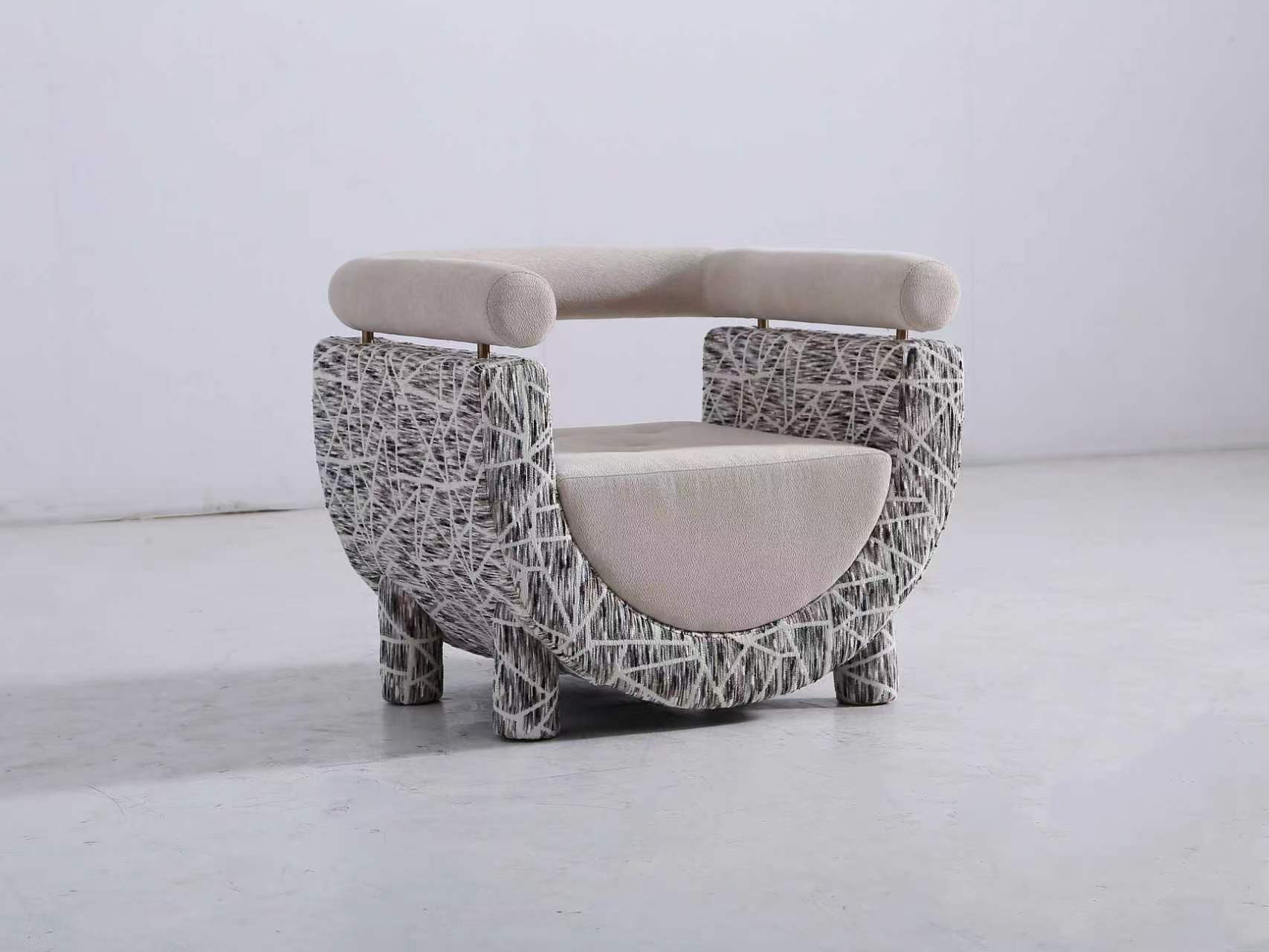 Accent Chair & Seating