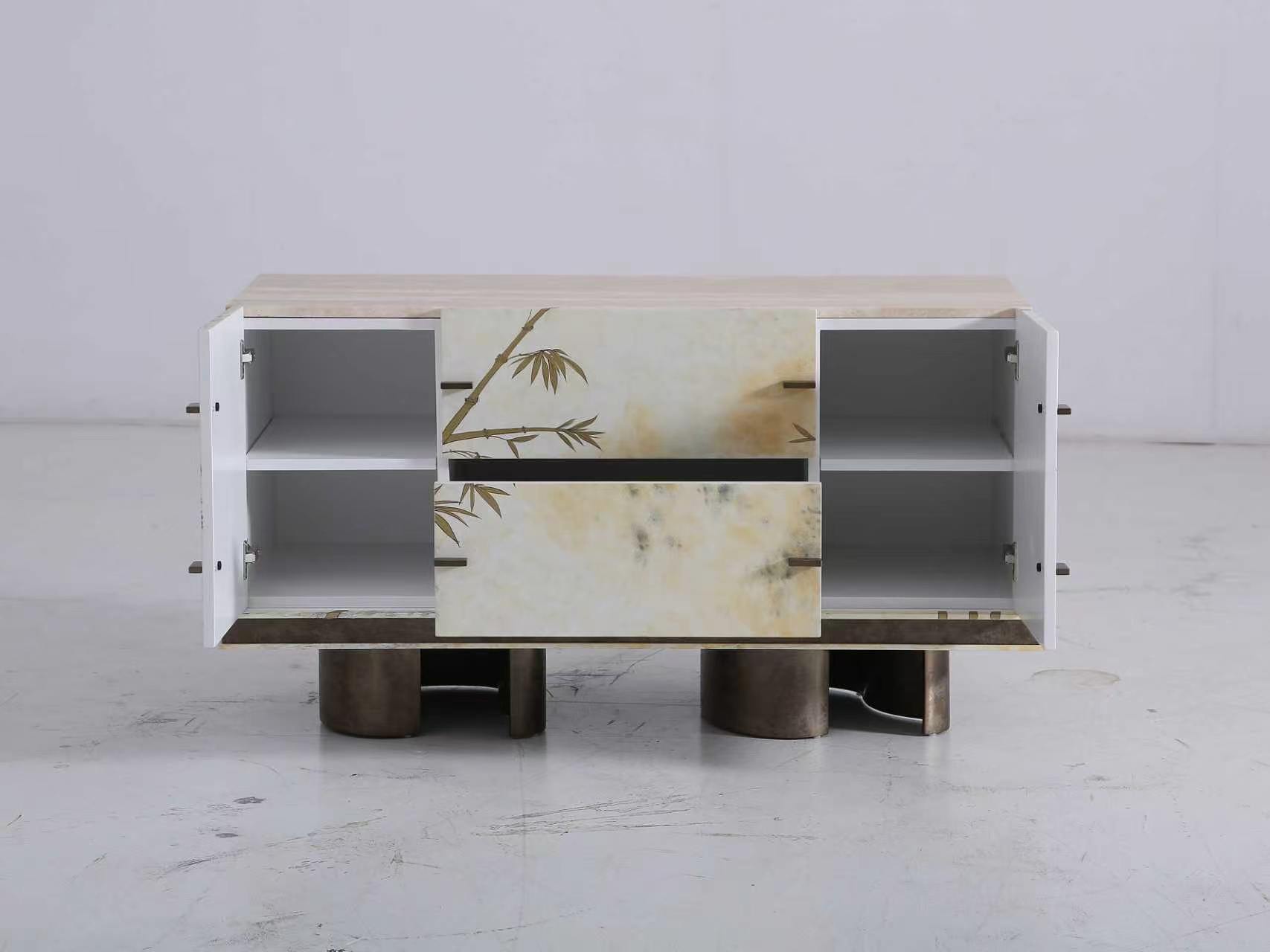 Cabinet & Sideboard