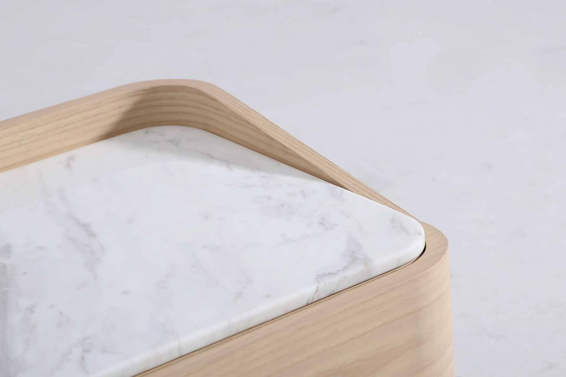 Bed & Bedroom Furniture