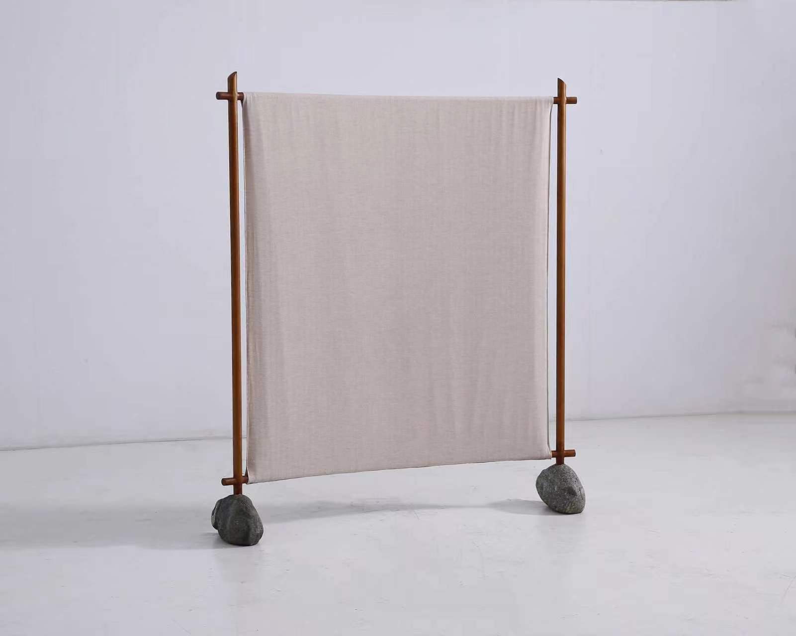 Decorative Screen & Accent