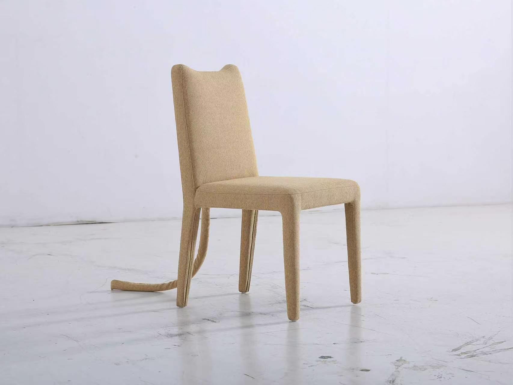 Accent Chair & Seating