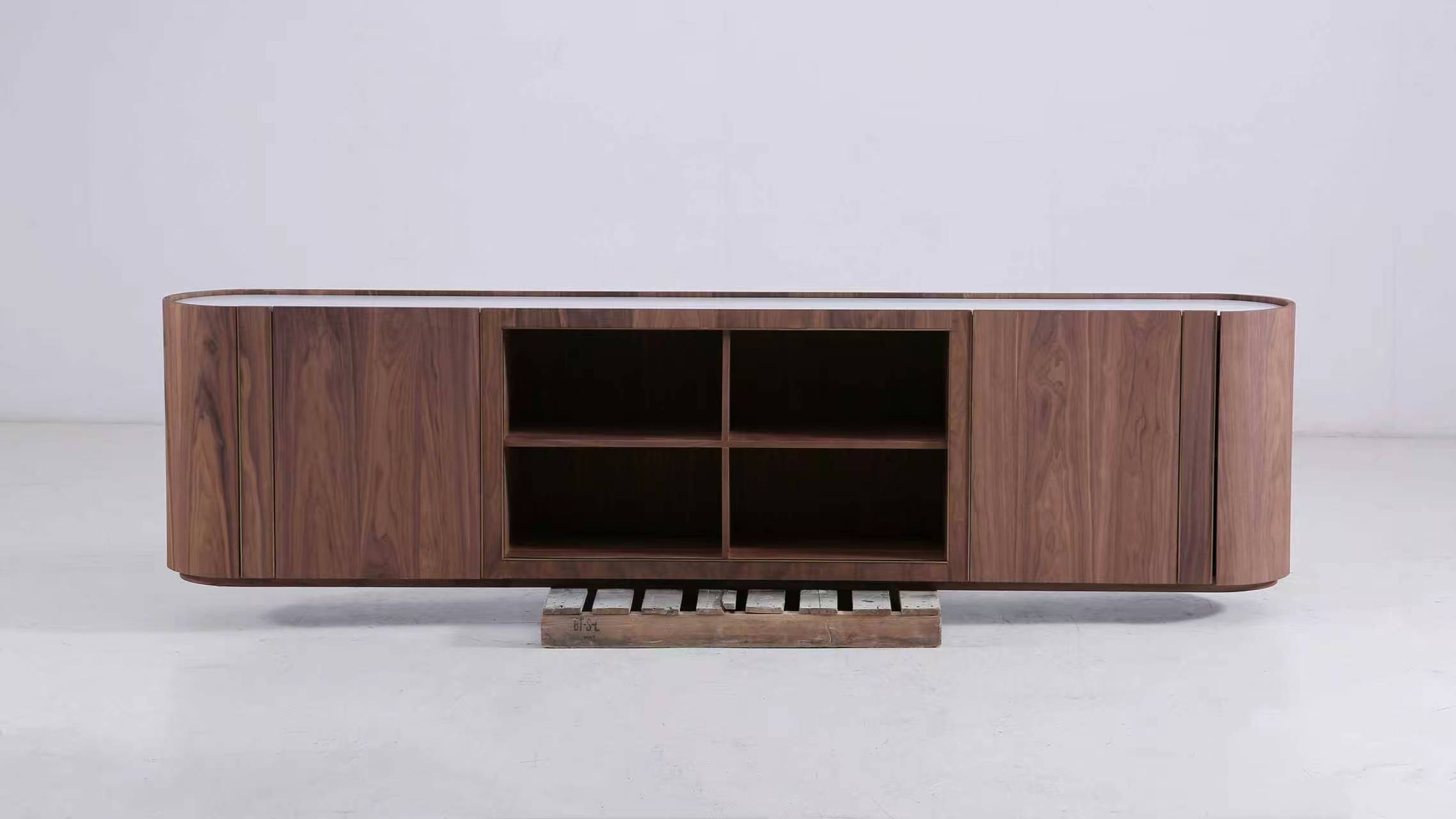 Cabinet & Sideboard