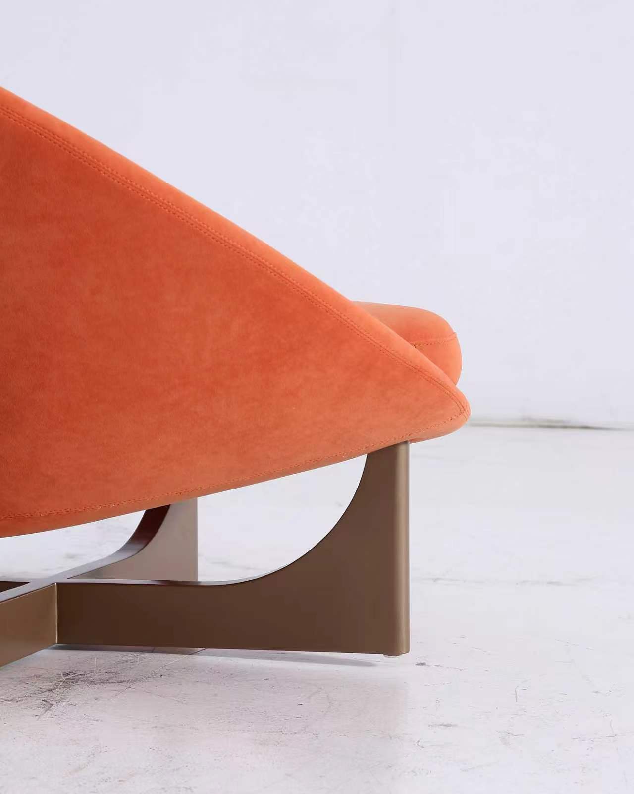 Accent Chair & Seating