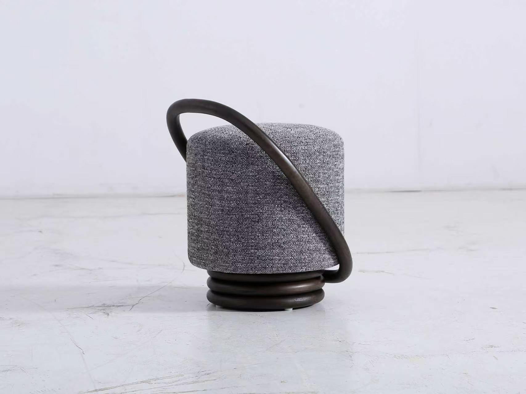 Accent Chair & Seating