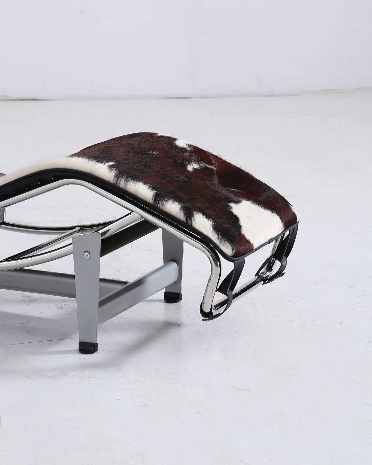 Accent Chair & Seating