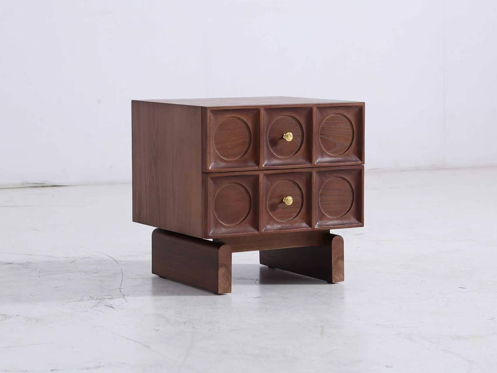 Cabinet & Sideboard