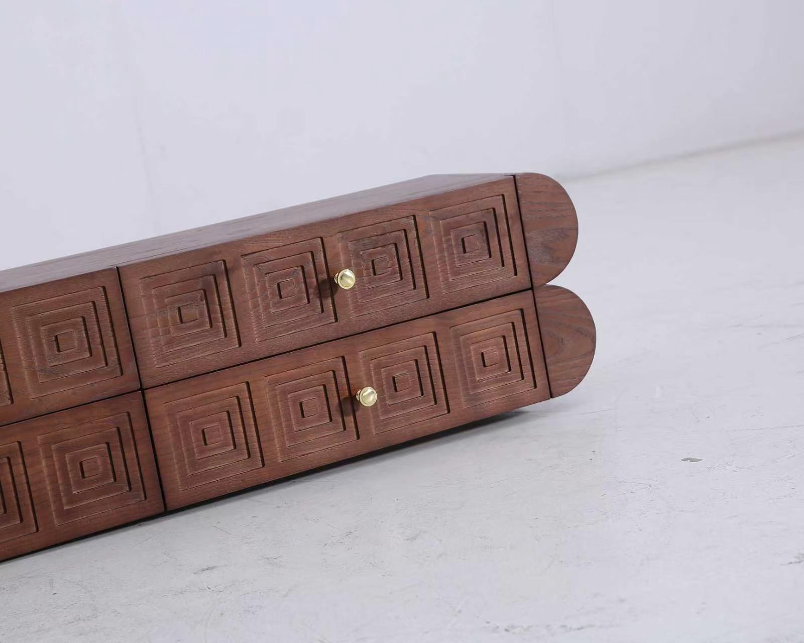 Cabinet & Sideboard