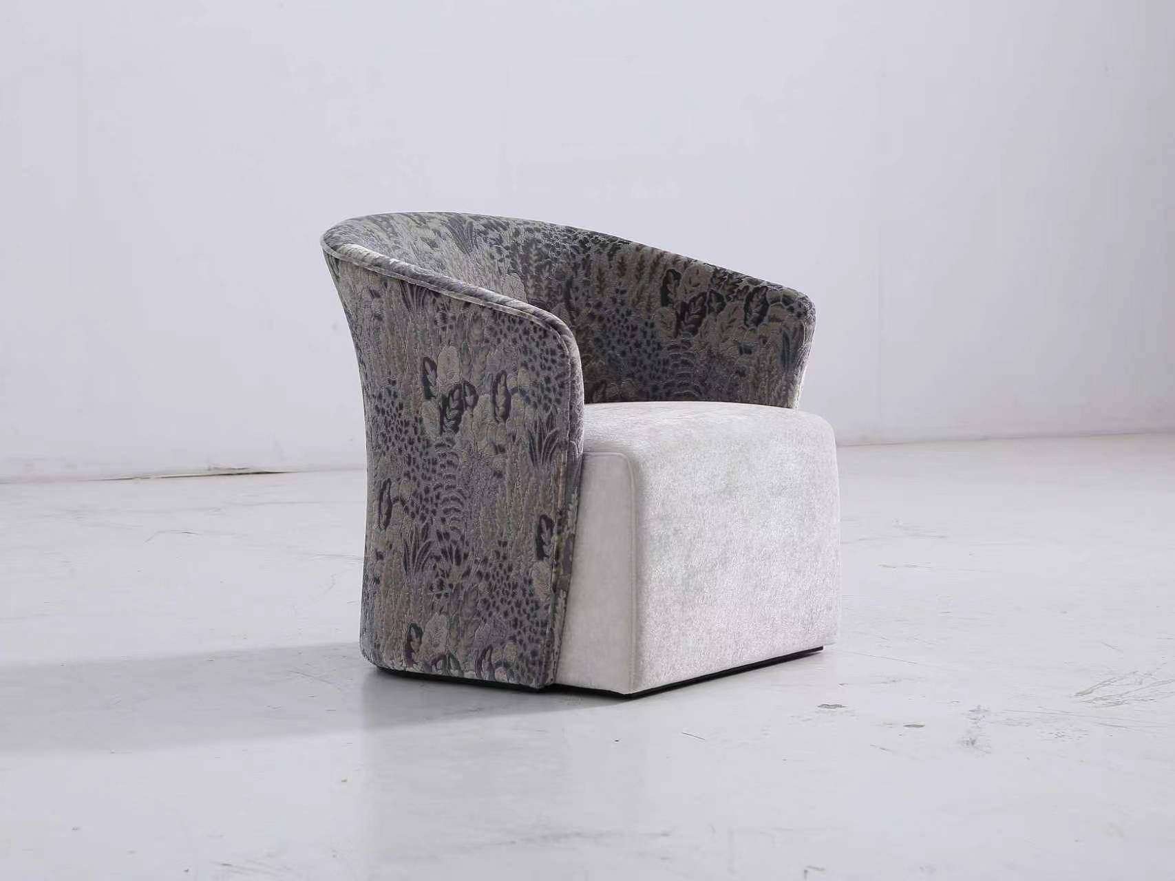 Accent Chair & Seating