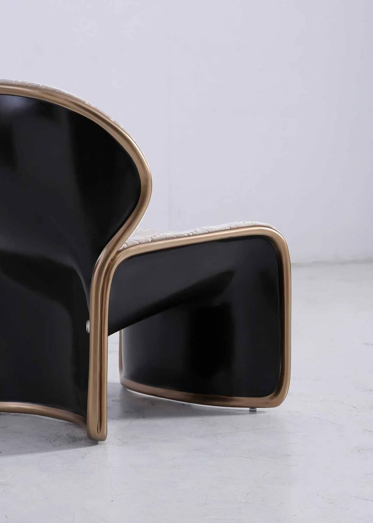 Accent Chair & Seating