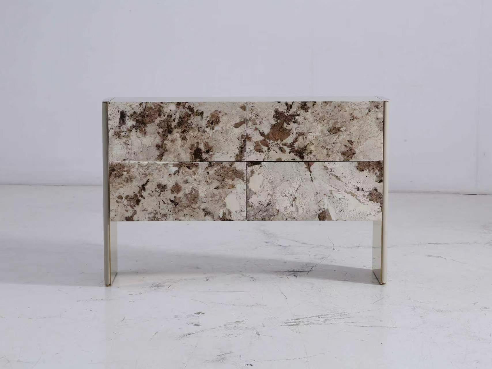 Cabinet & Sideboard