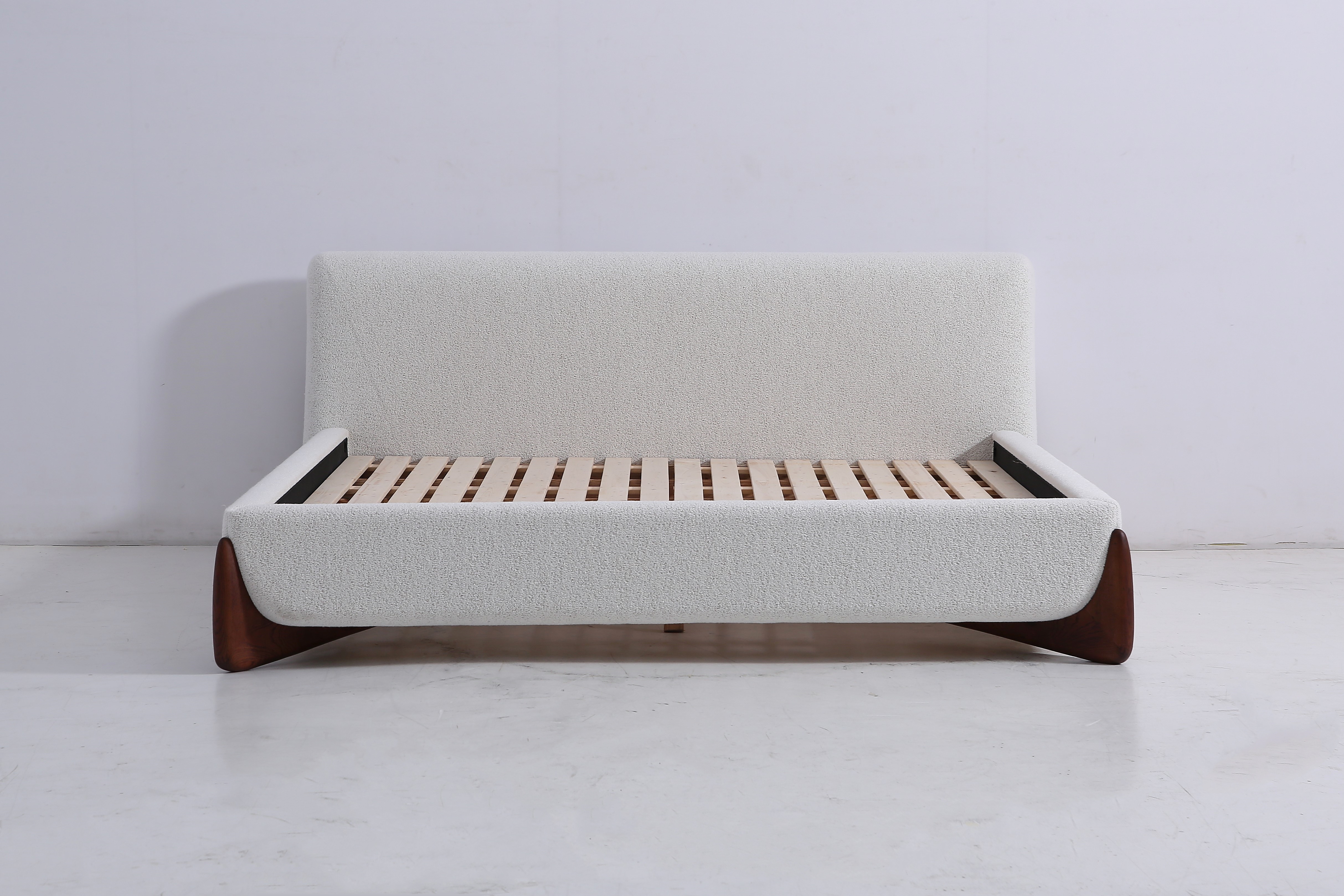 Bed & Bedroom Furniture