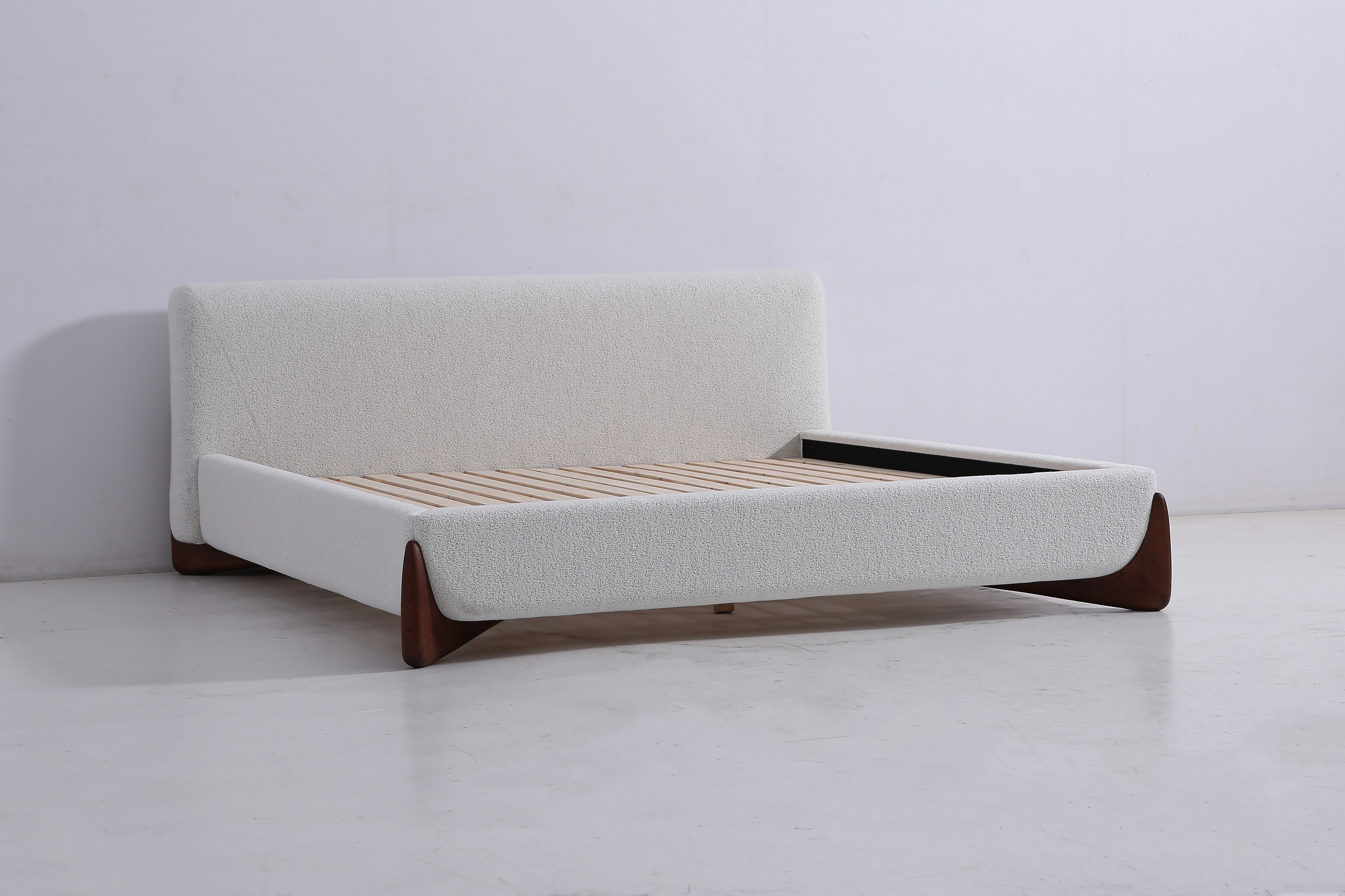 Bed & Bedroom Furniture