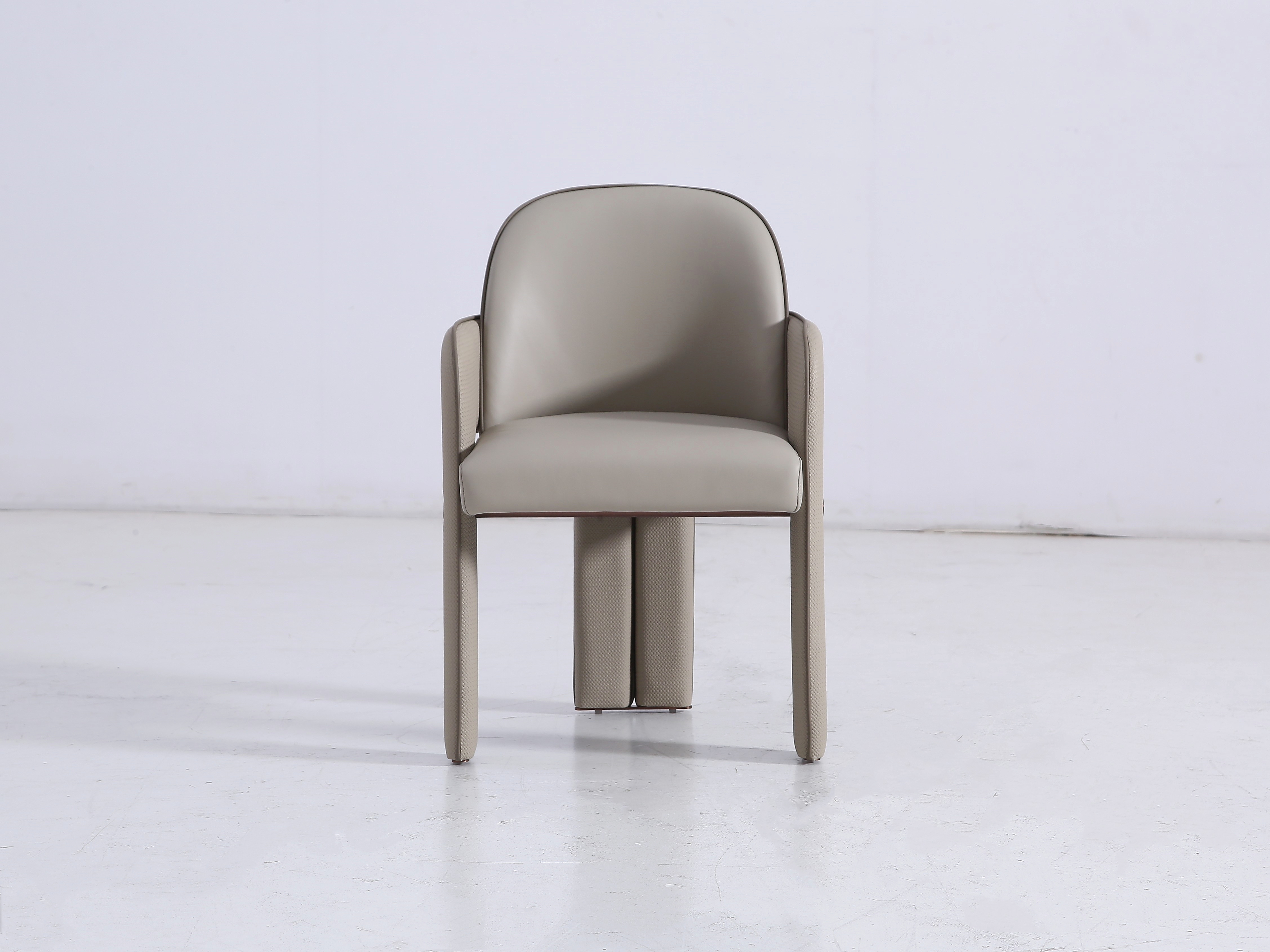 Accent Chair & Seating
