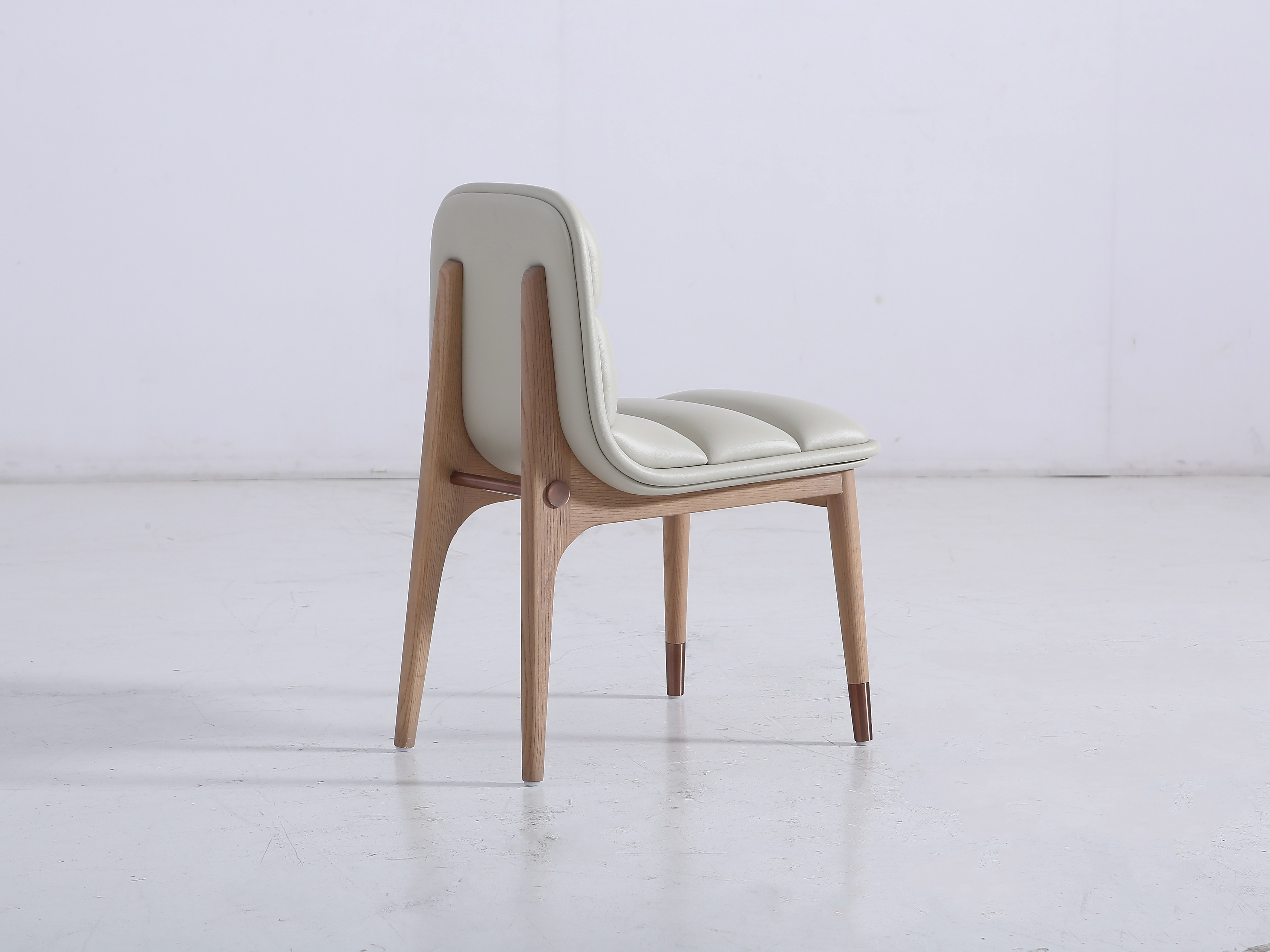 Accent Chair & Seating