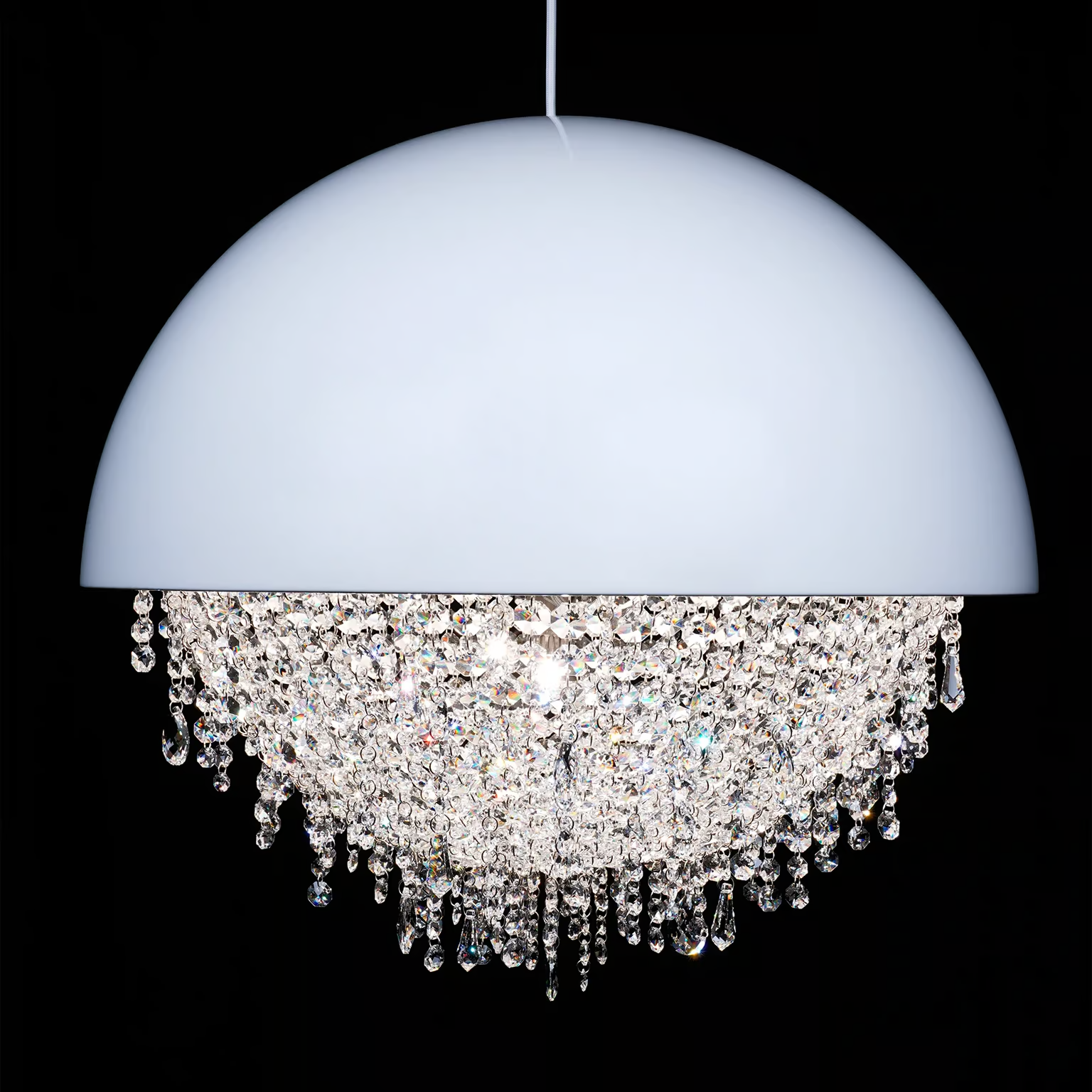 Manooi Linear Chandelier