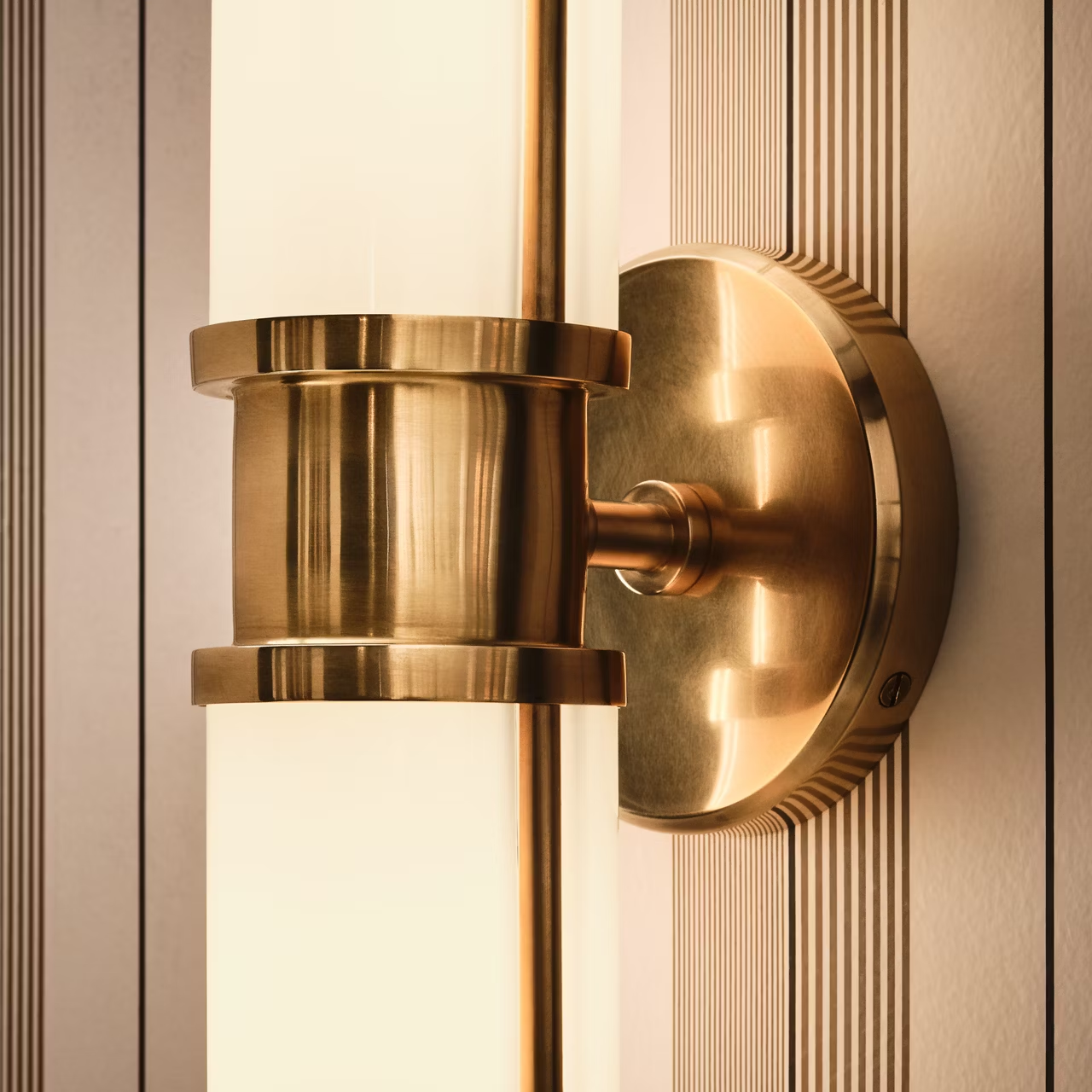 Visual Comfort Wall Sconce